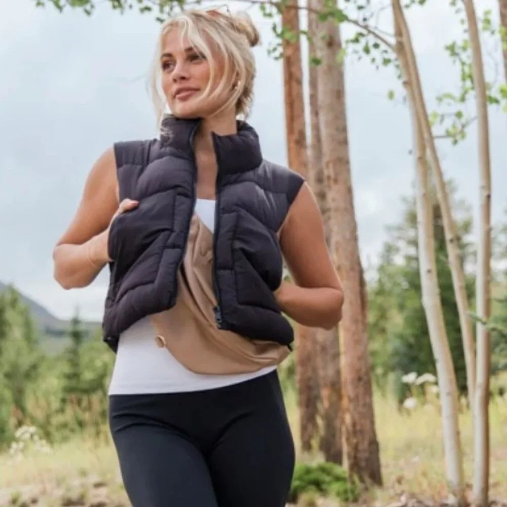 NWT Easel Cropped Puffer Vest Size M - Picture 2 of 13